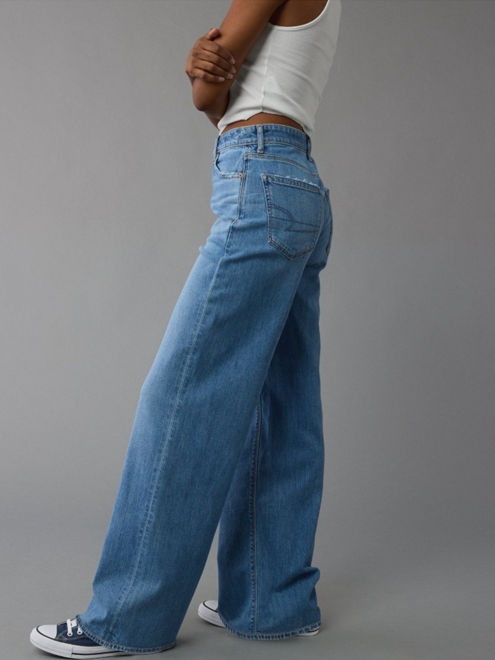 AE Super High-waisted Baggy Wide-Leg Jeans